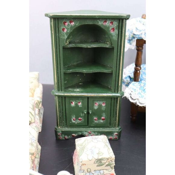 Vintage Miniature Dollhouse Furniture Bike Buggies Birdbath Books Etc. - Picture 8 of 8